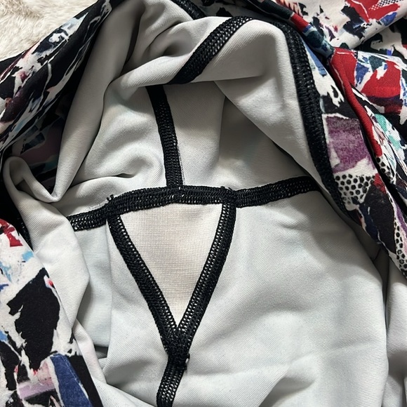 Lululemon Wunder Under Hi-Rise Tight (Full-On Luxtreme
Culture Clash Multi Black - Picture 8 of 8